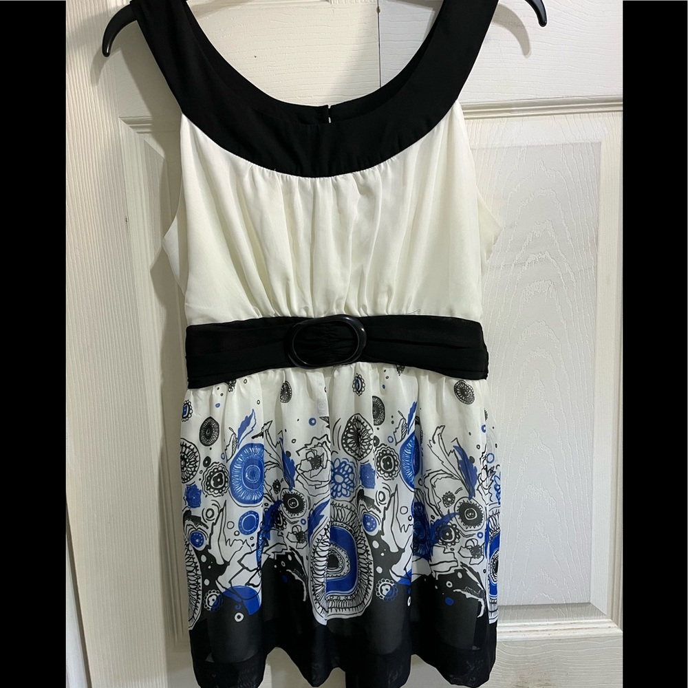 Jonathan Martin Babydoll Beige/Black/Blue Top in Size Large